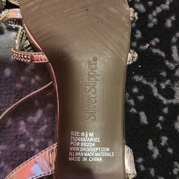 SILVER SLIPPER HEELS - Picture 4 of 6